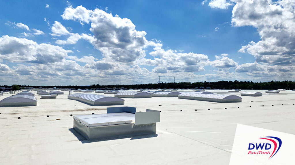 Klapy dymowe i świetliki