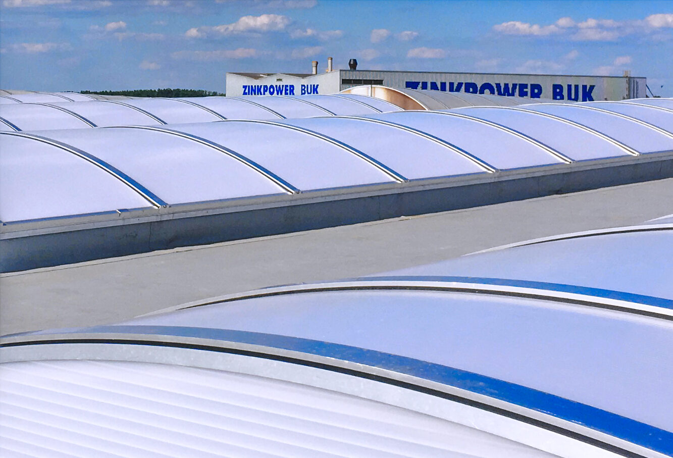 Nowa realizacja świetlików na hali.